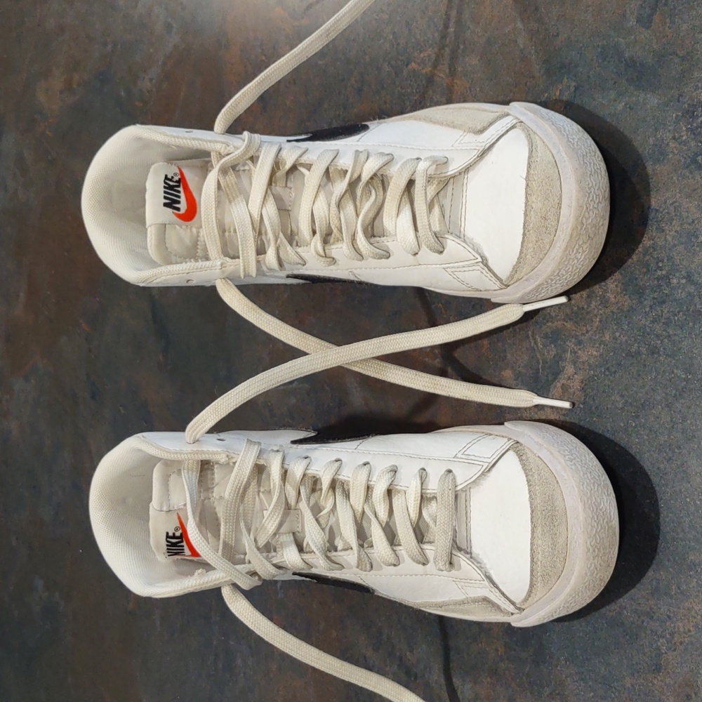 Nike Blazers 4.5 youth